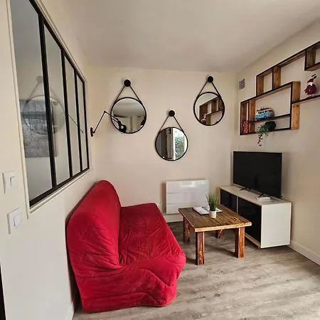 Serena, 2 Les Minimes Neighborhood * La Rochelle (Charente-Maritime)